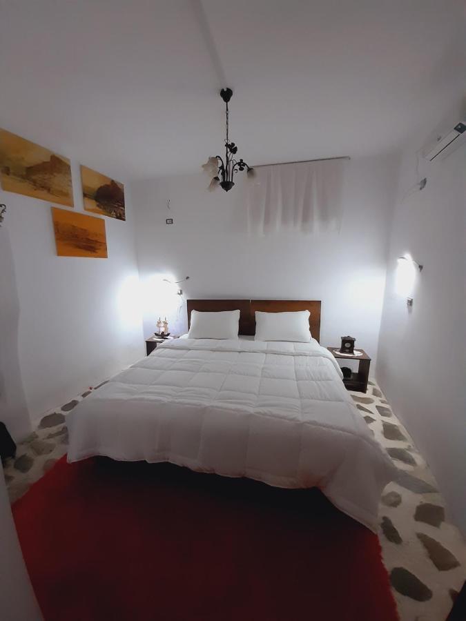 Gorica'S Bridge Hotel Berat Bagian luar foto