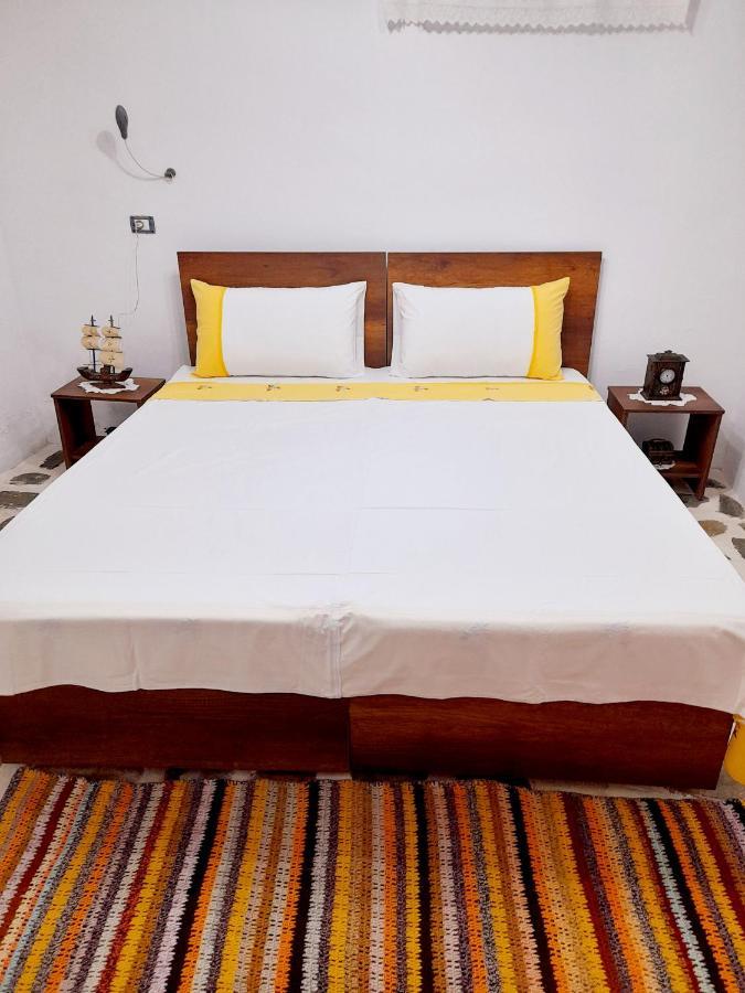 Gorica'S Bridge Hotel Berat Bagian luar foto
