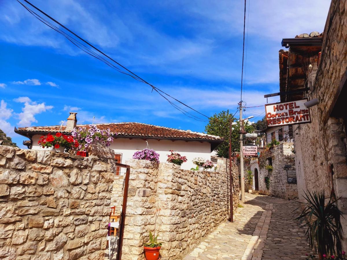Gorica'S Bridge Hotel Berat Bagian luar foto